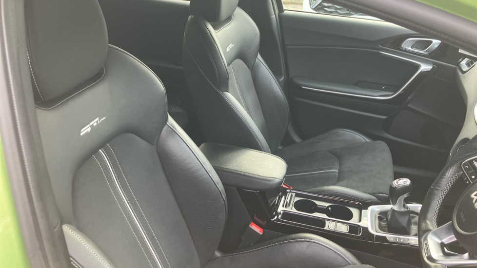 Kia Xceed 1.5T GDi ISG GT-Line S 5dr Petrol Hatchback - Image 40