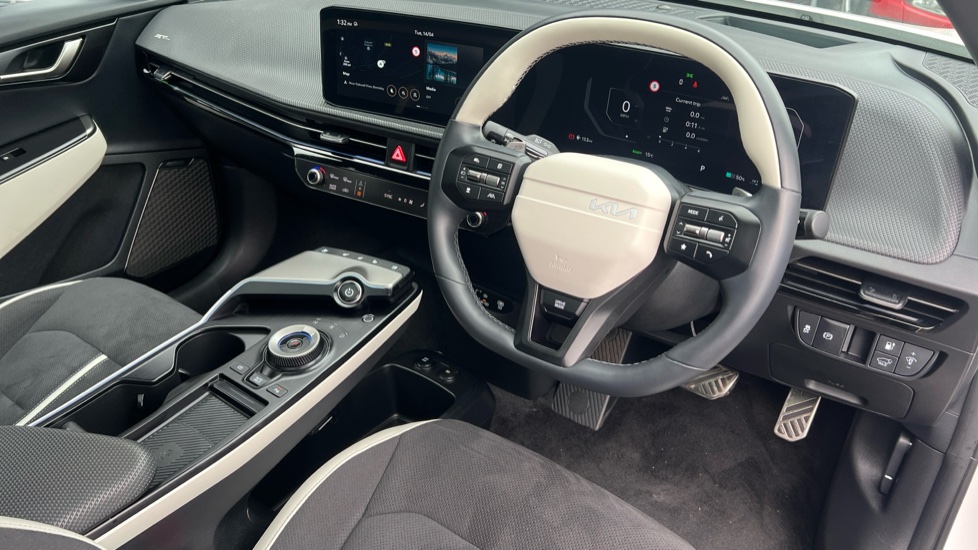 Kia EV6 168kW GT Line S 84kWh 5dr Auto Electric Estate - Image 11