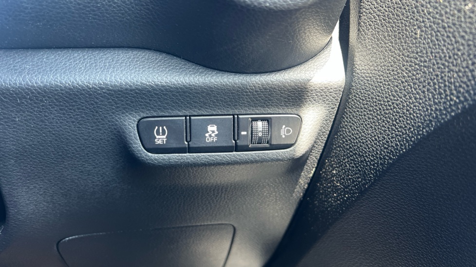 Kia Picanto 1.25 3 5dr Auto Petrol Hatchback - Image 31