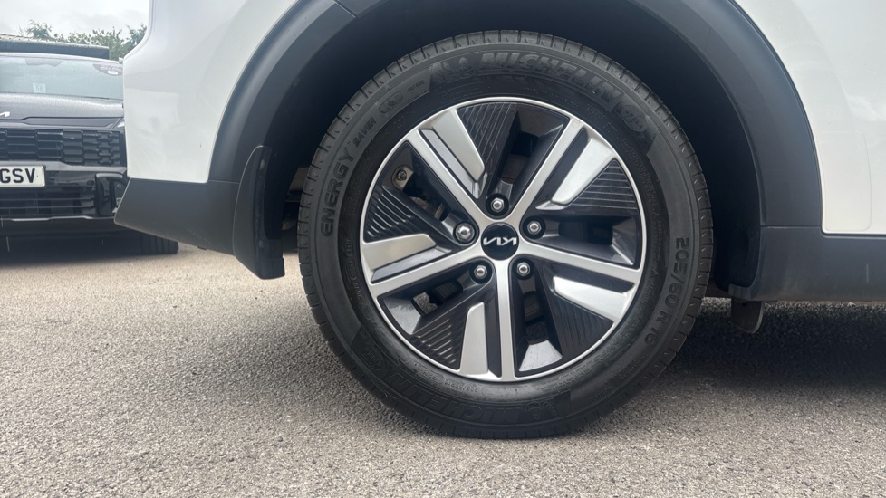 Kia Niro 1.6 GDi PHEV 3 5dr DCT Estate - Image 7