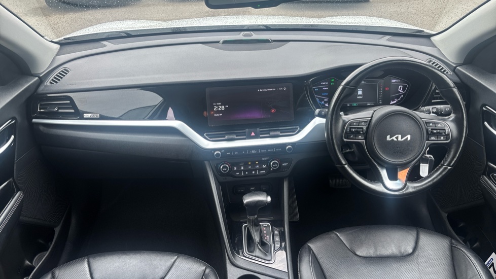 Kia Niro 1.6 GDi PHEV 3 5dr DCT Estate - Image 10