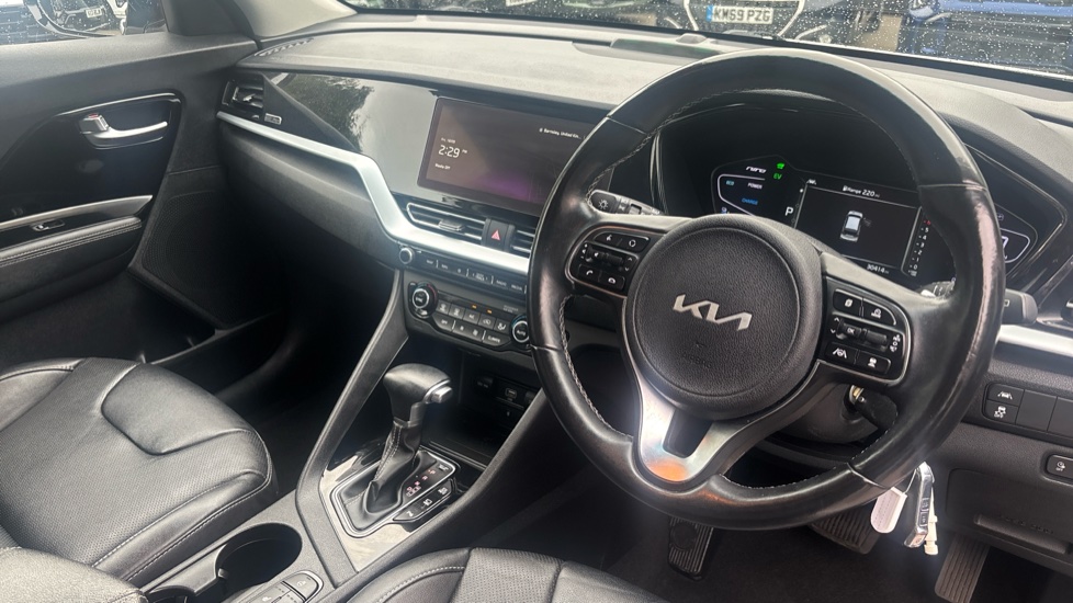 Kia Niro 1.6 GDi PHEV 3 5dr DCT Estate - Image 11