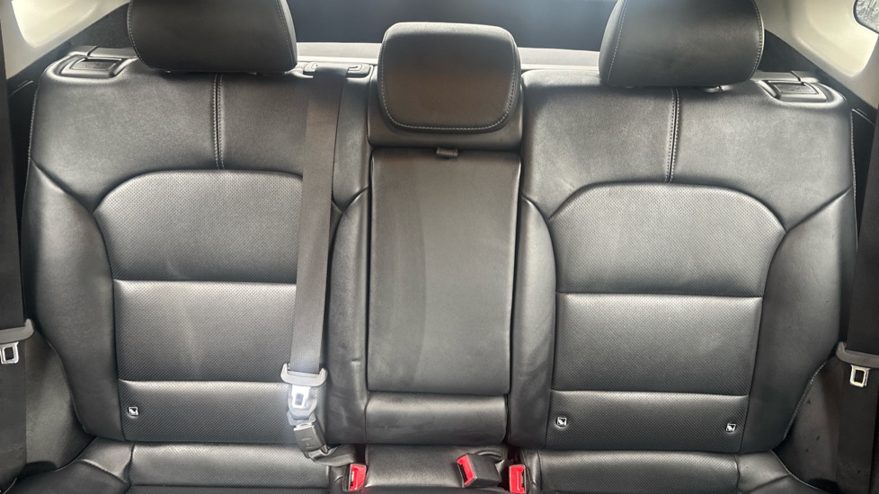 Kia Niro 1.6 GDi PHEV 3 5dr DCT Estate - Image 15
