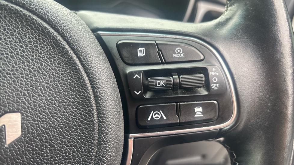 Kia Niro 1.6 GDi PHEV 3 5dr DCT Estate - Image 23