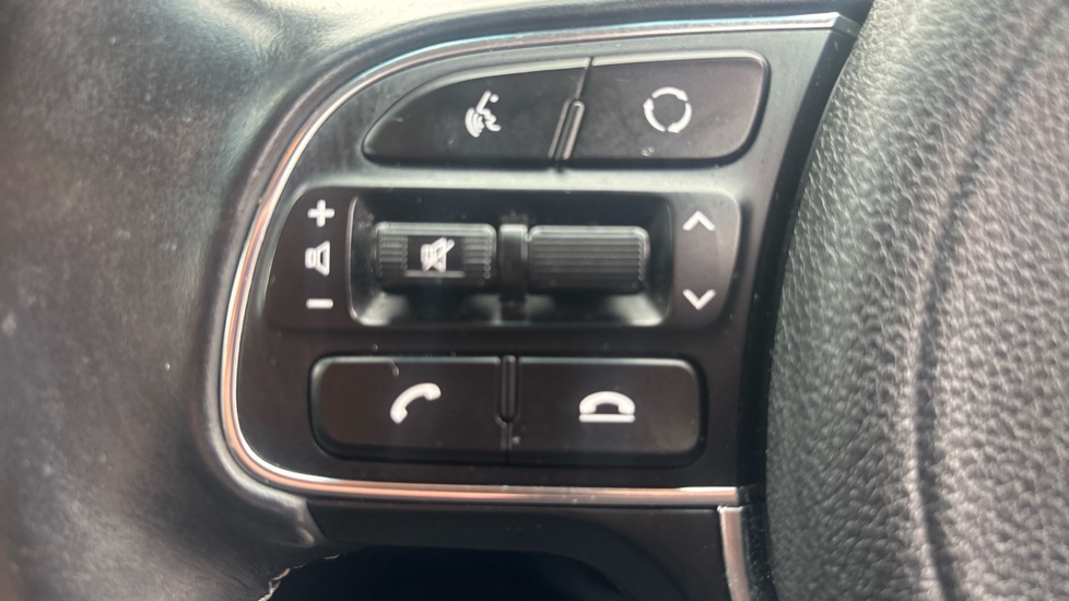 Kia Niro 1.6 GDi PHEV 3 5dr DCT Estate - Image 24