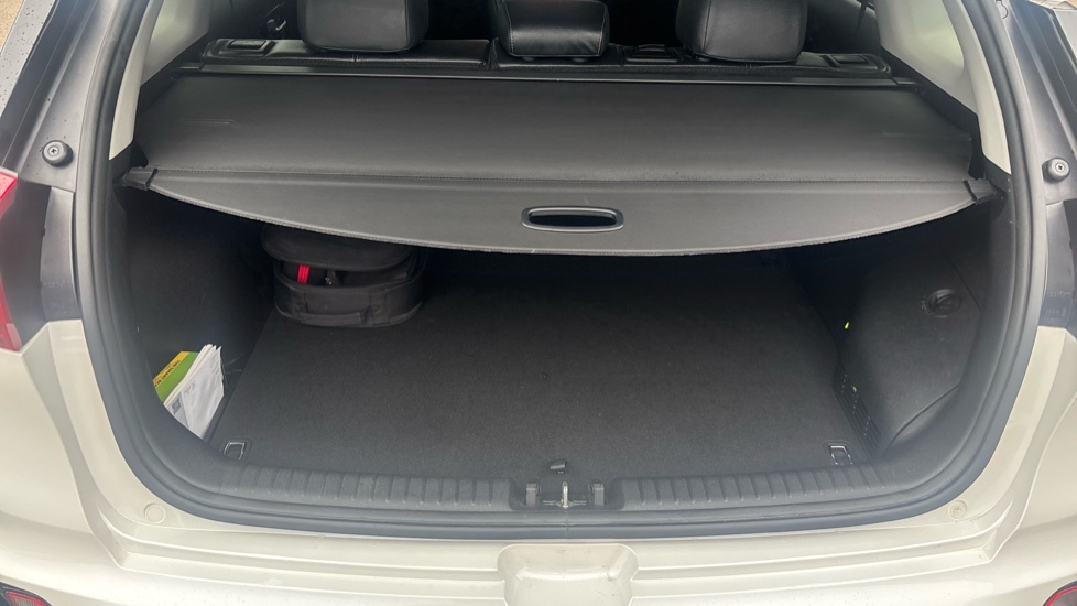 Kia Niro 1.6 GDi PHEV 3 5dr DCT Estate - Image 36
