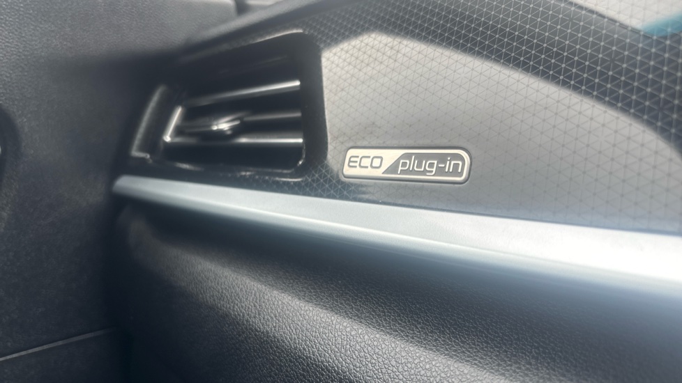 Kia Niro 1.6 GDi PHEV 3 5dr DCT Estate - Image 39