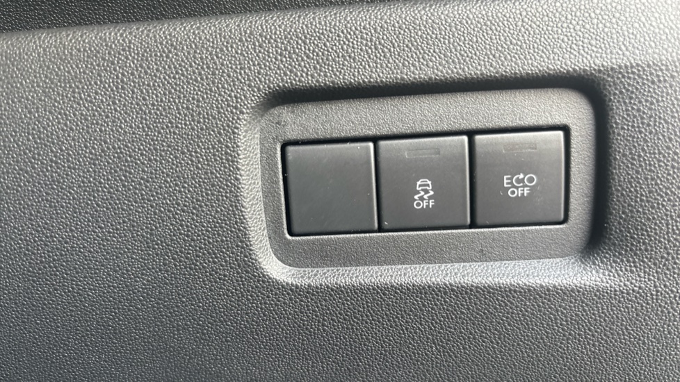 DS 3 1.6 BlueHDi 120 DStyle 3dr Diesel Hatchback - Image 23