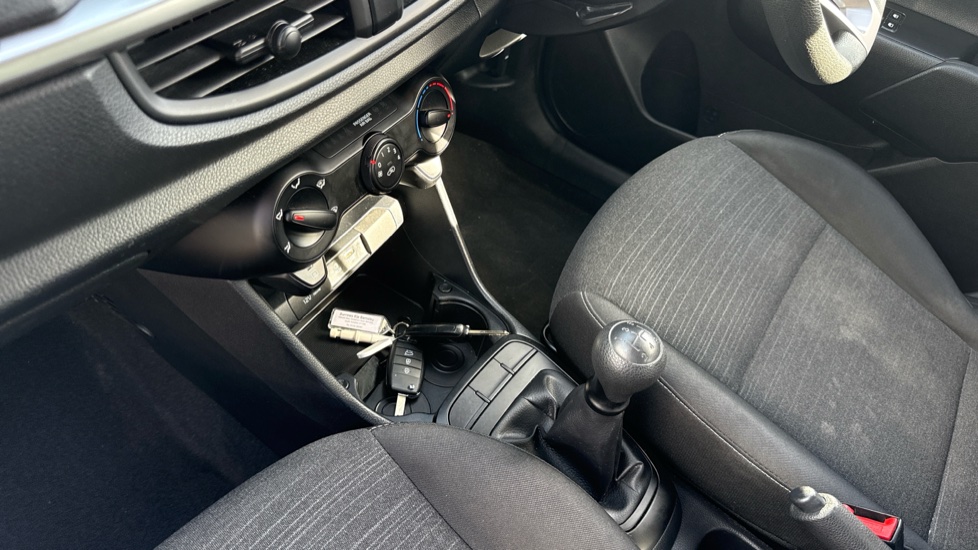 Kia Picanto 1.0 1 5dr Petrol Hatchback - Image 13