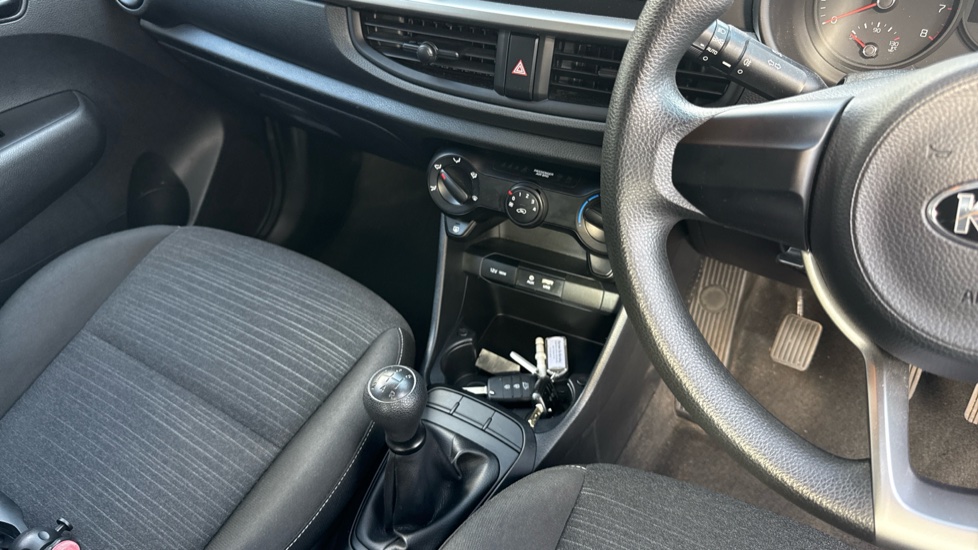 Kia Picanto 1.0 1 5dr Petrol Hatchback - Image 14