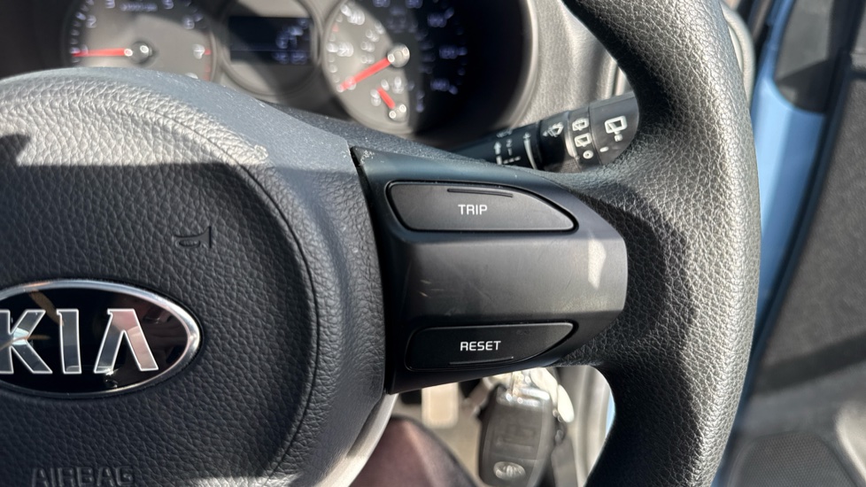 Kia Picanto 1.0 1 5dr Petrol Hatchback - Image 30