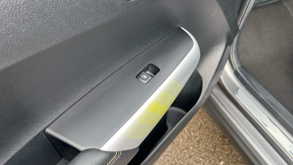 Kia Picanto 1.0 X-Line S 5dr Auto Petrol Hatchback - Image 22