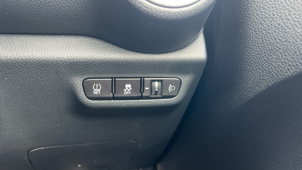 Kia Picanto 1.0 X-Line S 5dr Auto Petrol Hatchback - Image 32