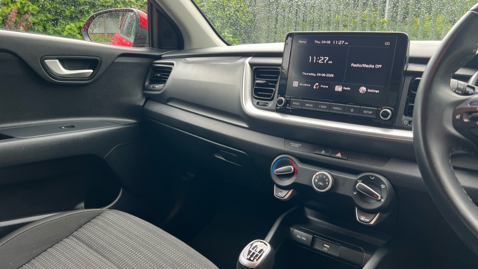 Kia Stonic 1.0T GDi 99 2 5dr Petrol Estate - Image 14