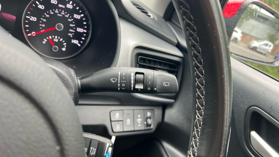Kia Stonic 1.0T GDi 99 2 5dr Petrol Estate - Image 30