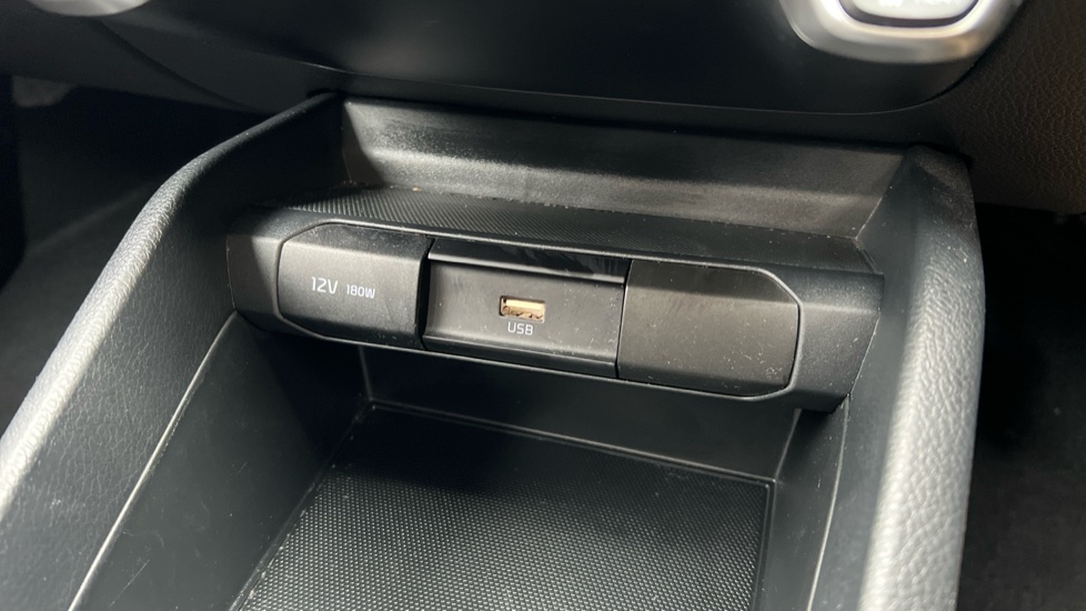 Kia Stonic 1.0T GDi 99 2 5dr Petrol Estate - Image 36