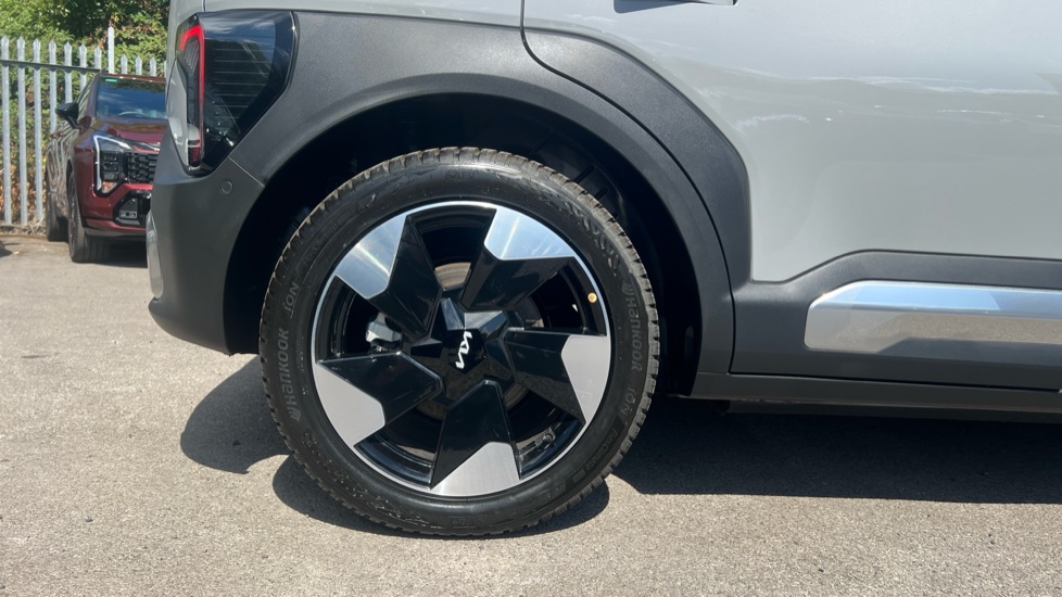 Kia EV2 107kW First Edition 42kWh 5dr Auto Electric Hatchback - Image 7