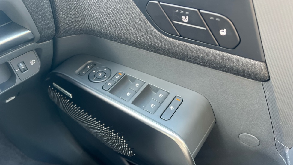 Kia EV2 107kW First Edition 42kWh 5dr Auto Electric Hatchback - Image 38