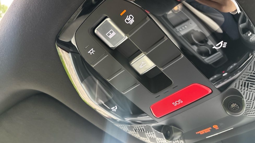 Kia EV9 282kW GT-Line S 99.8kWh AWD 5dr [7St] Auto Electric Estate - Image 33