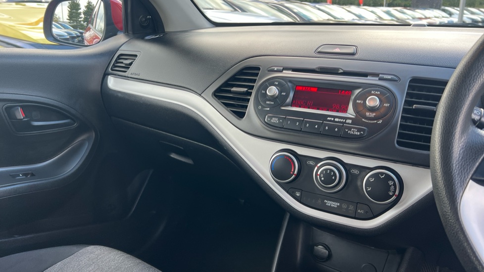 Kia Picanto 1.0 1 Air 5dr Petrol Hatchback - Image 14