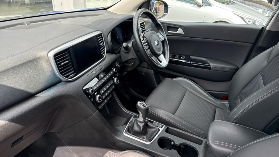Kia Sportage 1.6 GDi ISG Edition 25 5dr Petrol Estate - Image 9