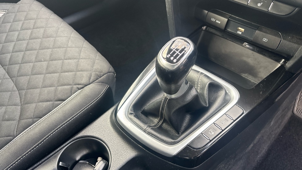 Kia Ceed 1.4T GDi ISG GT-Line 5dr Petrol Hatchback - Image 13