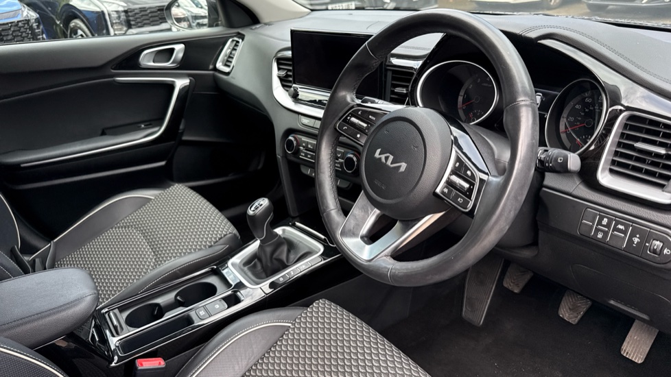 Kia Ceed 1.5T GDi ISG 3 5dr Petrol Estate - Image 11