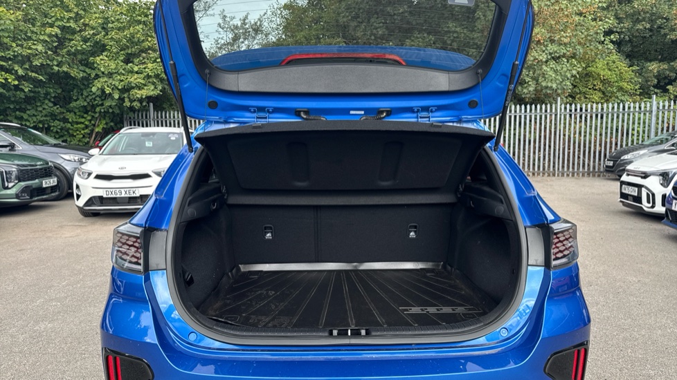 Kia Ceed 1.5T GDi ISG GT-Line 5dr Petrol Hatchback - Image 4