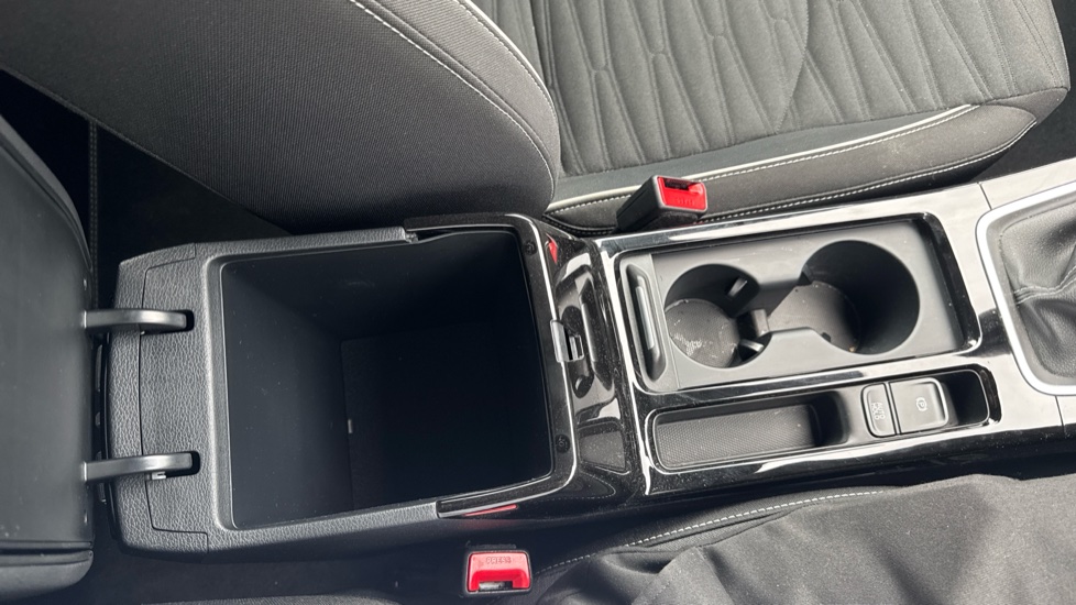 Kia Ceed 1.5T GDi ISG GT-Line 5dr Petrol Hatchback - Image 35