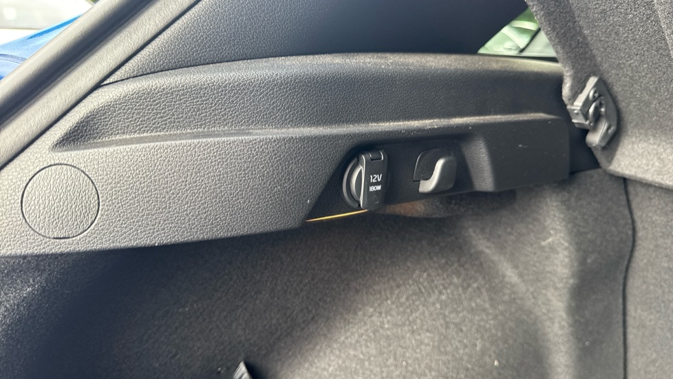 Kia Ceed 1.5T GDi ISG GT-Line 5dr Petrol Hatchback - Image 43