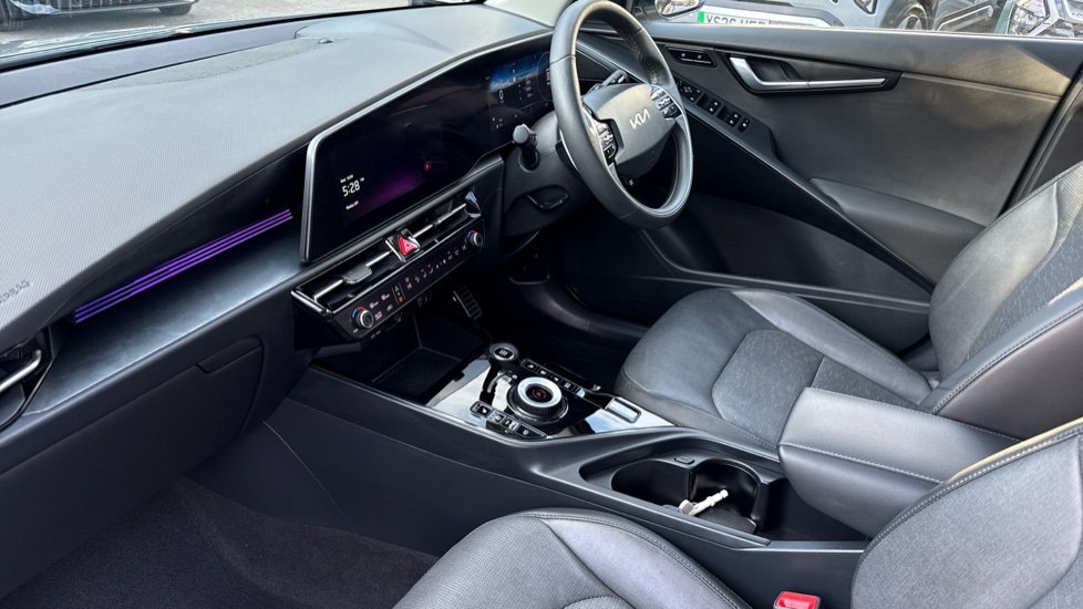 Kia Niro 1.6 GDi Hybrid 4 5dr DCT Hybrid Estate - Image 9
