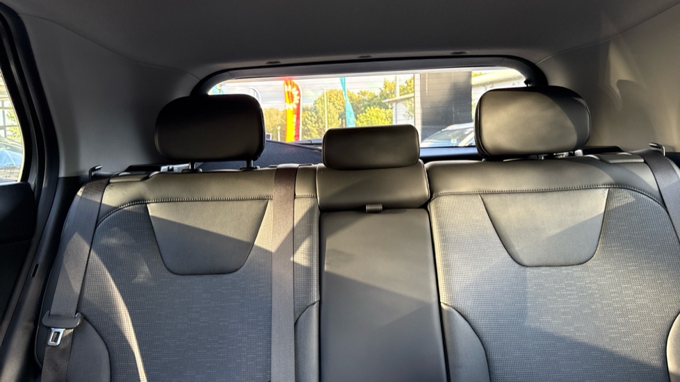 Kia Niro 1.6 GDi Hybrid 4 5dr DCT Hybrid Estate - Image 15