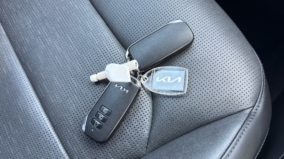 Kia Niro 1.6 GDi Hybrid 4 5dr DCT Hybrid Estate - Image 20