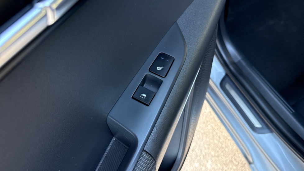 Kia Niro 1.6 GDi Hybrid 4 5dr DCT Hybrid Estate - Image 22