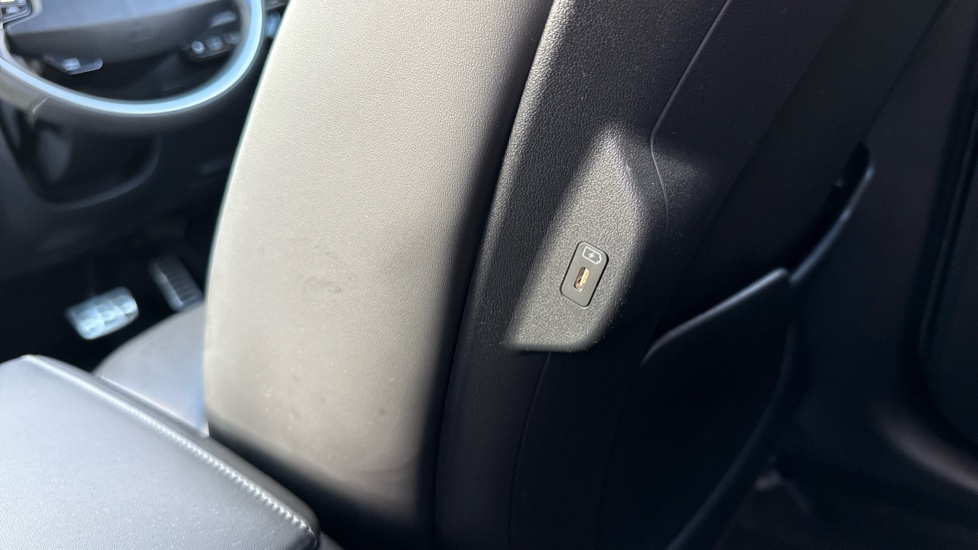 Kia Niro 1.6 GDi Hybrid 4 5dr DCT Hybrid Estate - Image 23