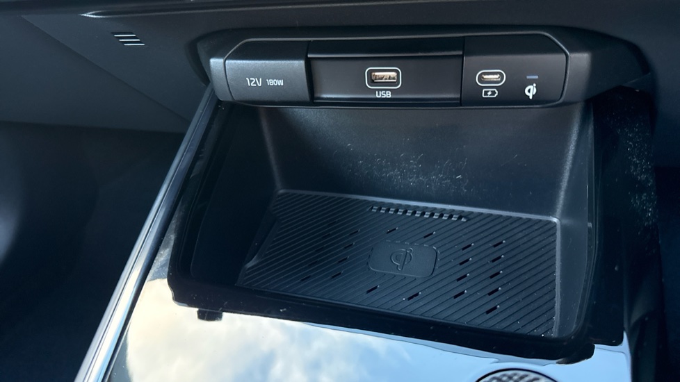 Kia Niro 1.6 GDi Hybrid 4 5dr DCT Hybrid Estate - Image 33