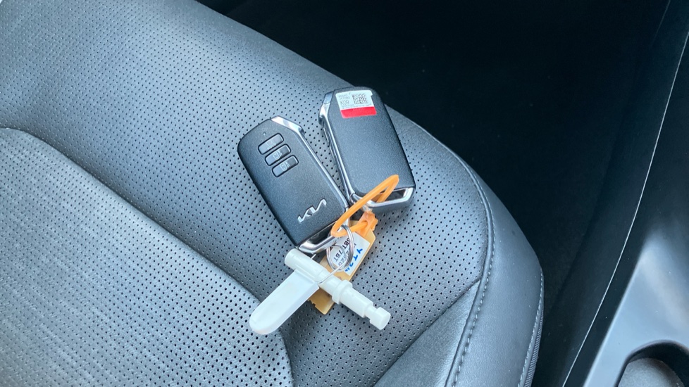 Kia Niro 1.6 GDi Hybrid 4 5dr DCT Hybrid Estate - Image 20