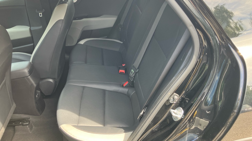 Kia Stonic 1.0T GDi 4 5dr Auto Petrol Estate - Image 16