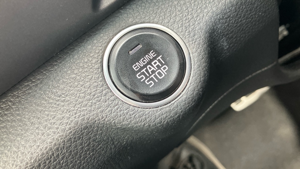Kia Stonic 1.0T GDi 4 5dr Auto Petrol Estate - Image 36