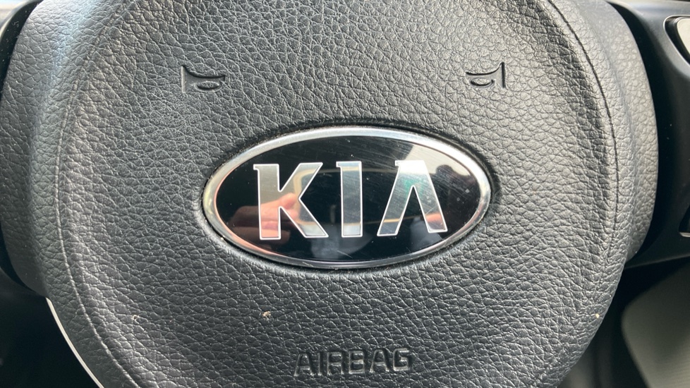 Kia Stonic 1.0T GDi 4 5dr Auto Petrol Estate - Image 51