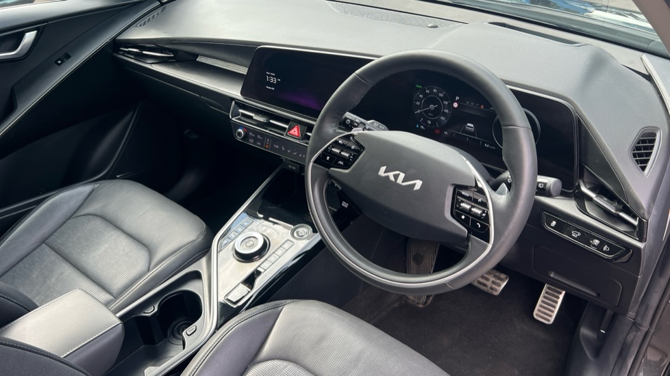 Kia Niro 150kW 4 65kWh 5dr Auto Electric Estate - Image 11