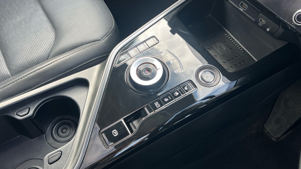 Kia Niro 150kW 4 65kWh 5dr Auto Electric Estate - Image 40