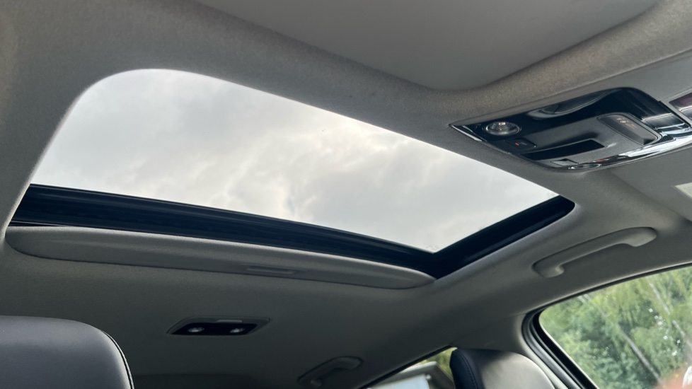 Kia Niro 150kW 4 65kWh 5dr Auto Electric Estate - Image 44