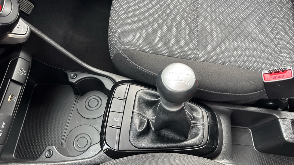 Kia Picanto 1.0 2 5dr Petrol Hatchback - Image 13