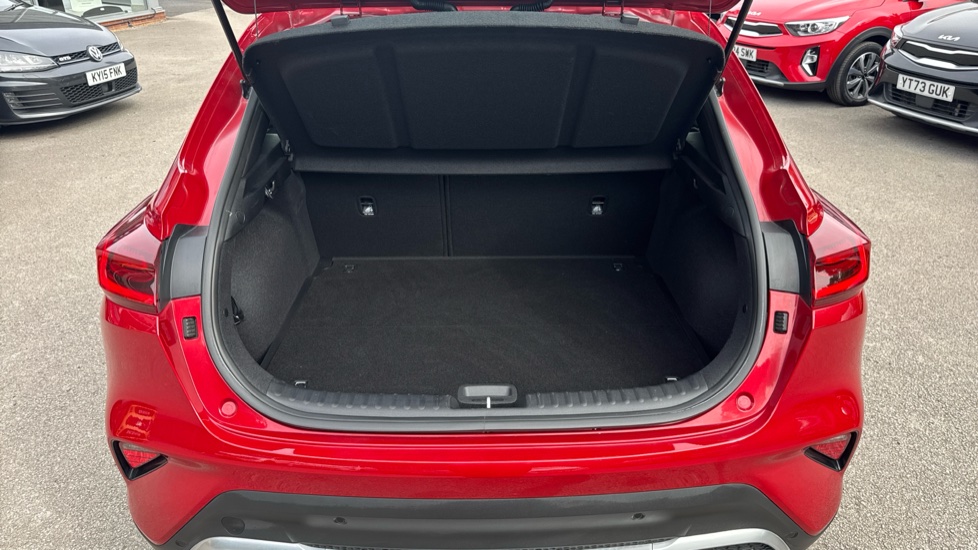 Kia Xceed 1.5T GDi ISG 138 2 5dr Petrol Hatchback - Image 4