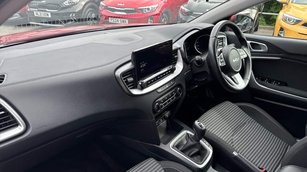 Kia Xceed 1.5T GDi ISG 138 2 5dr Petrol Hatchback - Image 9