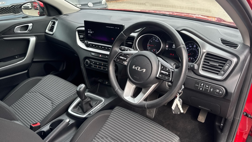Kia Xceed 1.5T GDi ISG 138 2 5dr Petrol Hatchback - Image 11