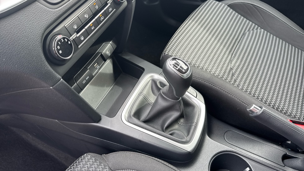 Kia Xceed 1.5T GDi ISG 138 2 5dr Petrol Hatchback - Image 13