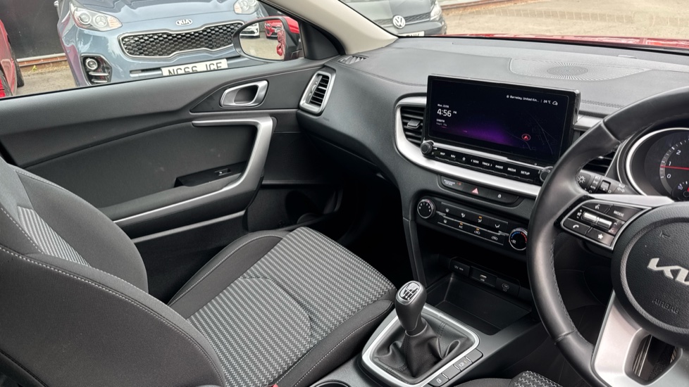 Kia Xceed 1.5T GDi ISG 138 2 5dr Petrol Hatchback - Image 14
