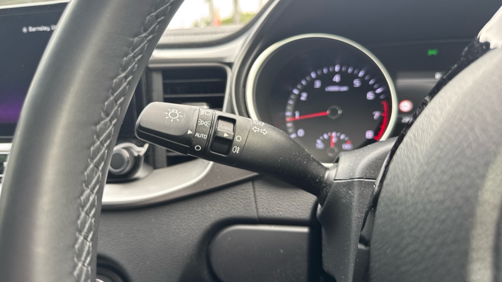 Kia Xceed 1.5T GDi ISG 138 2 5dr Petrol Hatchback - Image 24